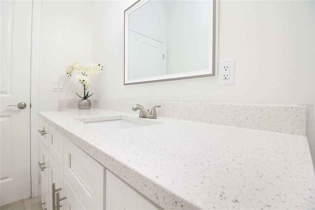 Image 24 of property listing at 8920 N NEWPORT AVENUE, Tampa, FL 33604