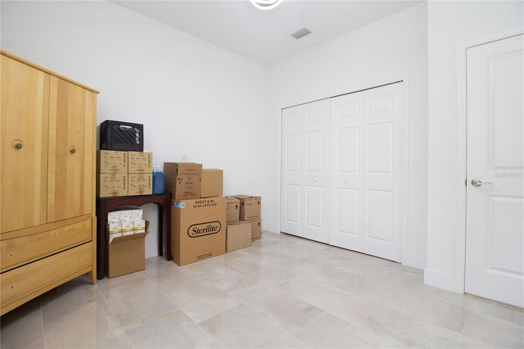 Image 29 of property listing at 8920 N NEWPORT AVENUE, Tampa, FL 33604