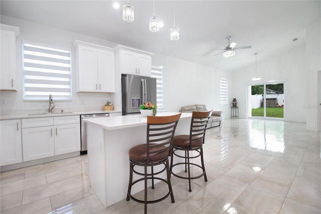 Image 7 of property listing at 8920 N NEWPORT AVENUE, Tampa, FL 33604