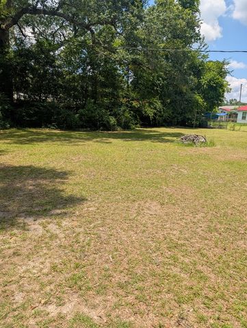 2004 Brackin Dr, Dothan, AL 36301