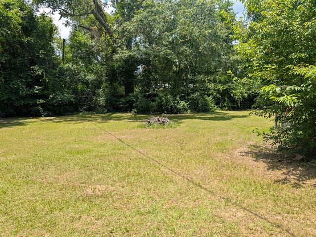 2004 Brackin Dr, Dothan, AL 36301