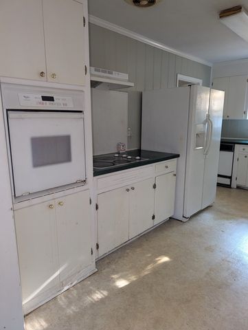 2004 Brackin Dr, Dothan, AL 36301