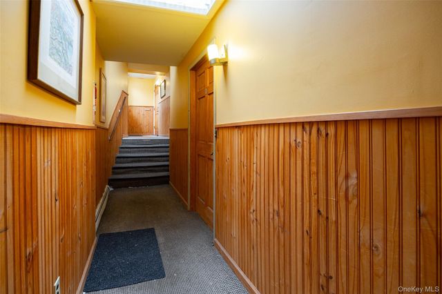 81 Vineyard Avenue, Highland, NY 12528