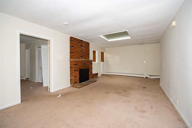 81 Vineyard Avenue, Highland, NY 12528