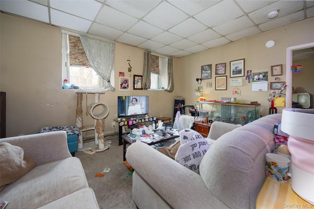 81 Vineyard Avenue, Highland, NY 12528