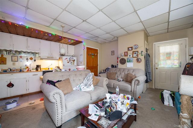 81 Vineyard Avenue, Highland, NY 12528