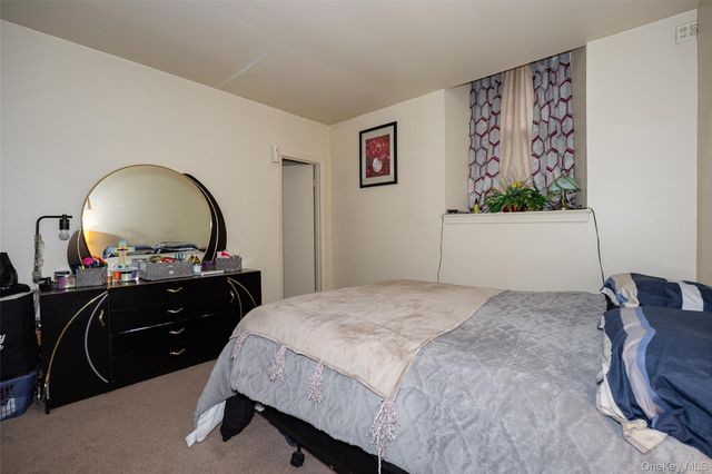 81 Vineyard Avenue, Highland, NY 12528