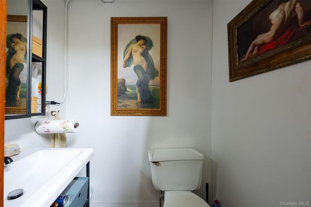 81 Vineyard Avenue, Highland, NY 12528