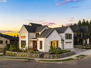 16082 Kaylyn Dr, Oregon City, OR 97045