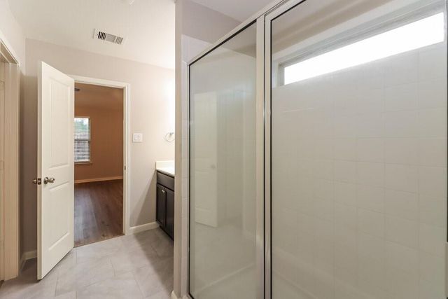 1958 Bravos Manor Lane, Fresno, TX 77545