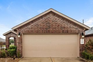 1958 Bravos Manor Lane, Fresno, TX 77545