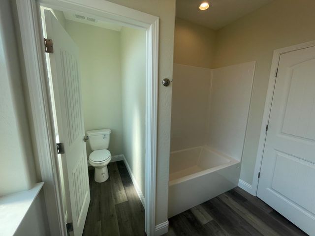 16180 West David Avenue, Kerman, CA 93630