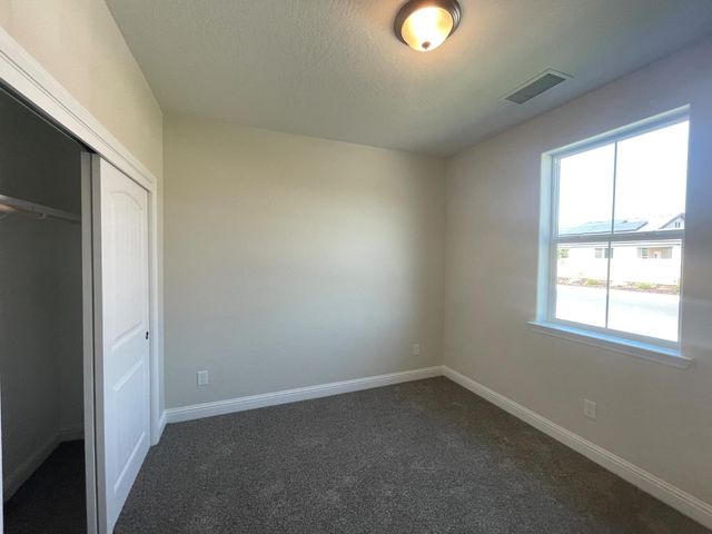16180 West David Avenue, Kerman, CA 93630