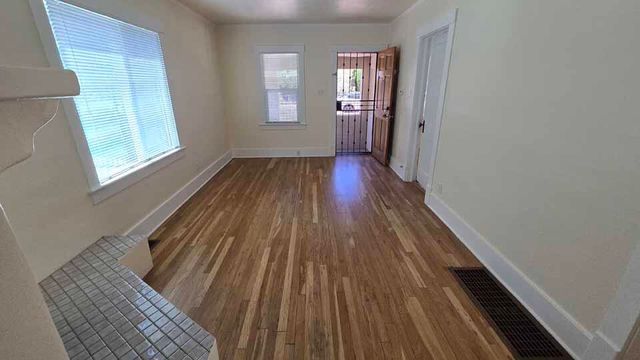 232 Solano Drive NE, Albuquerque, NM 87108