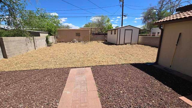 232 Solano Drive NE, Albuquerque, NM 87108