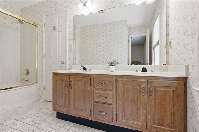 205 Saddle Creek Drive, Roswell, GA 30076