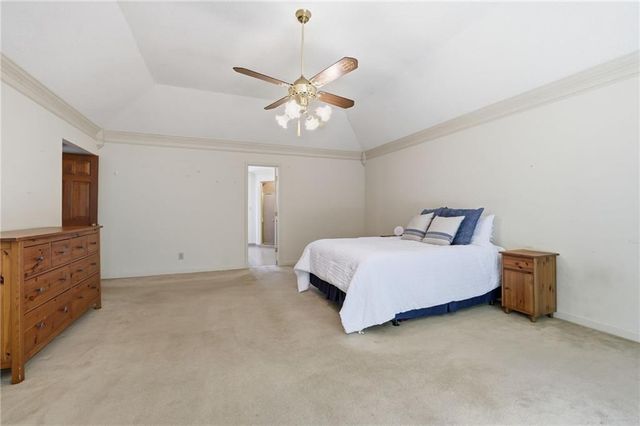 205 Saddle Creek Drive, Roswell, GA 30076