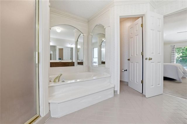 205 Saddle Creek Drive, Roswell, GA 30076