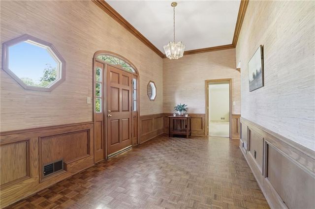 205 Saddle Creek Drive, Roswell, GA 30076