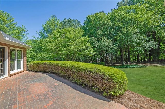 205 Saddle Creek Drive, Roswell, GA 30076