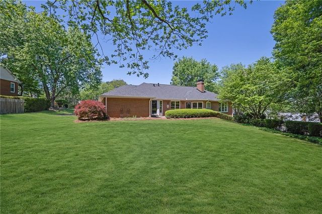 205 Saddle Creek Drive, Roswell, GA 30076