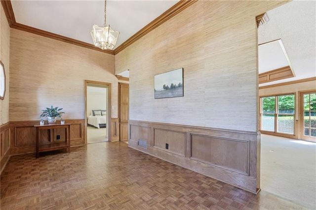 205 Saddle Creek Drive, Roswell, GA 30076