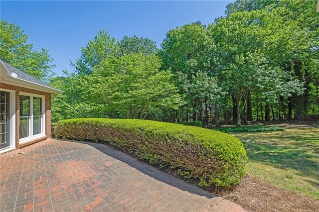 205 Saddle Creek Drive, Roswell, GA 30076