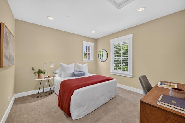 1014 Santa Ynez Way, Sacramento, CA 95816