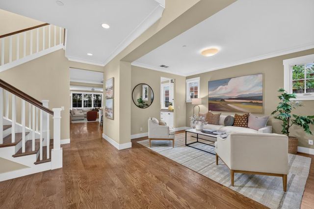 1014 Santa Ynez Way, Sacramento, CA 95816