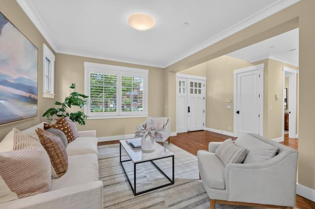 1014 Santa Ynez Way, Sacramento, CA 95816