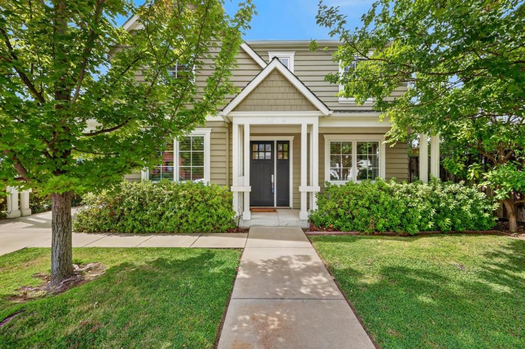1014 Santa Ynez Way, Sacramento, CA 95816