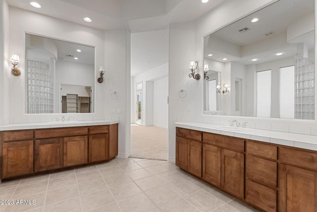 22463 N 54TH Street, Phoenix, AZ 85054