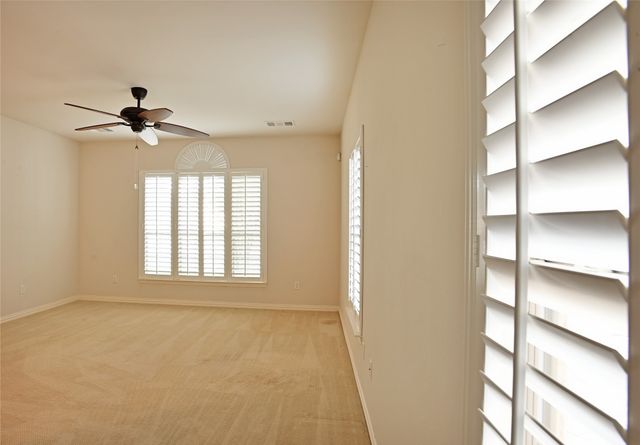 10016 Edmondson Drive, Denton, TX 76207
