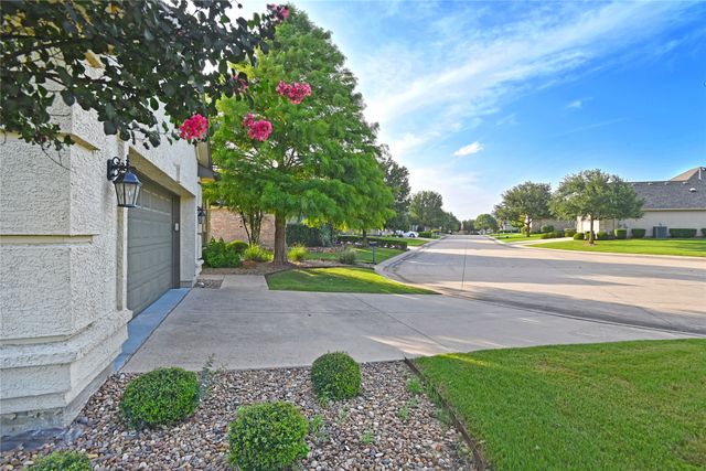 10016 Edmondson Drive, Denton, TX 76207