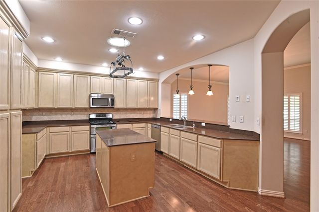 10016 Edmondson Drive, Denton, TX 76207