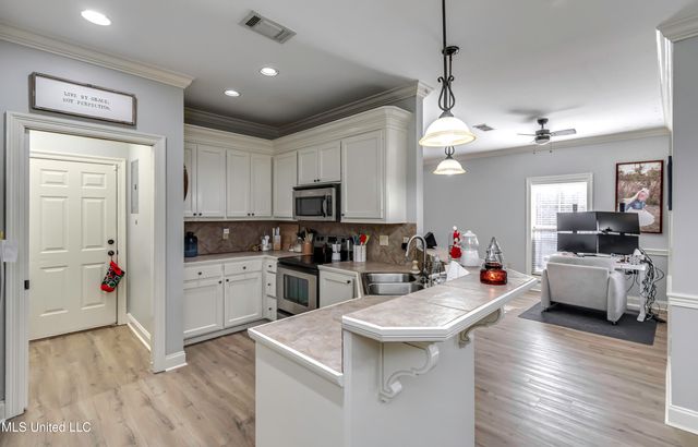 717 Chambord Drive, Brandon, MS 39042