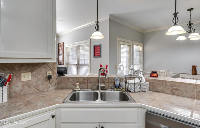 717 Chambord Drive, Brandon, MS 39042