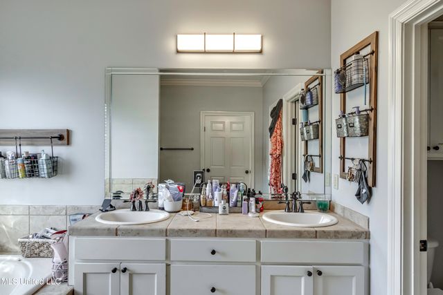 717 Chambord Drive, Brandon, MS 39042