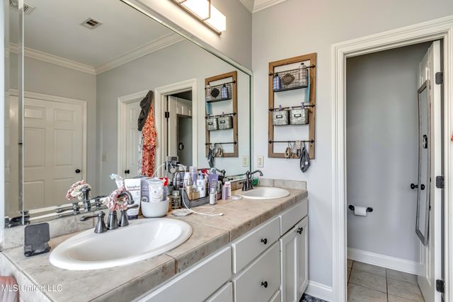 717 Chambord Drive, Brandon, MS 39042