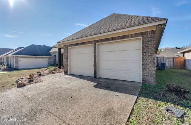 717 Chambord Drive, Brandon, MS 39042