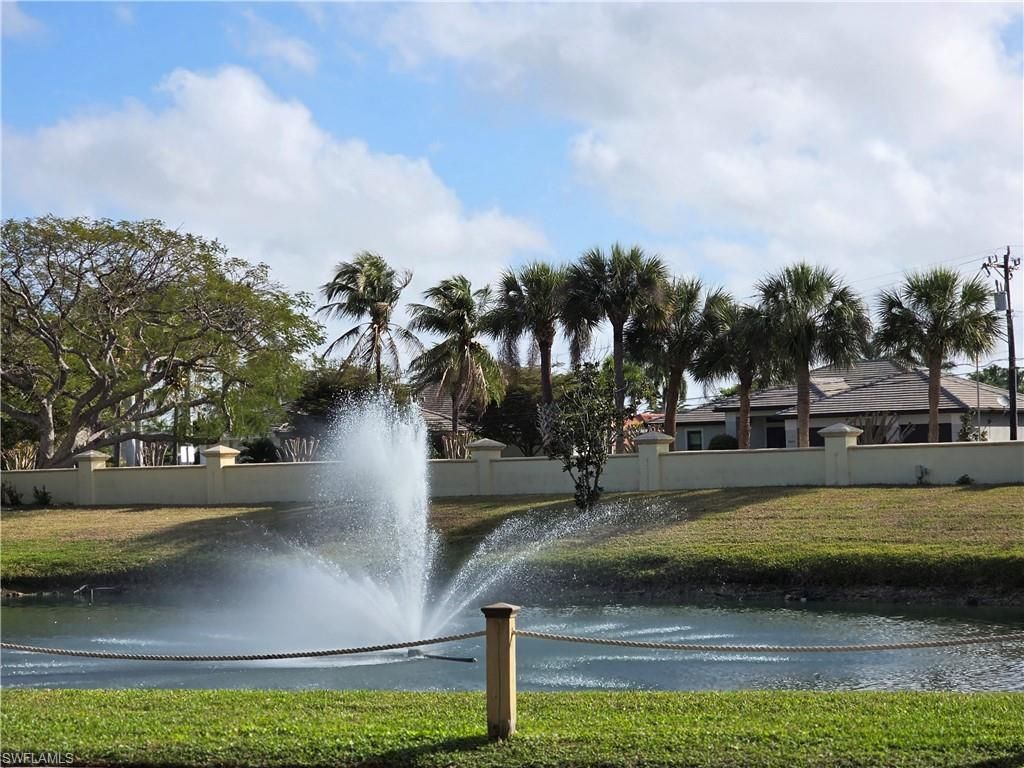 Image 41 of property listing at 5706 Cape Harbour DR 211, Cape Coral, FL 33914