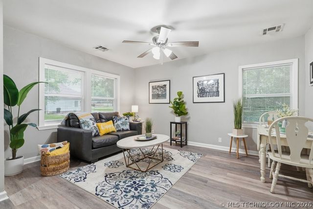 911 S Independence Street, Sapulpa, OK 74066