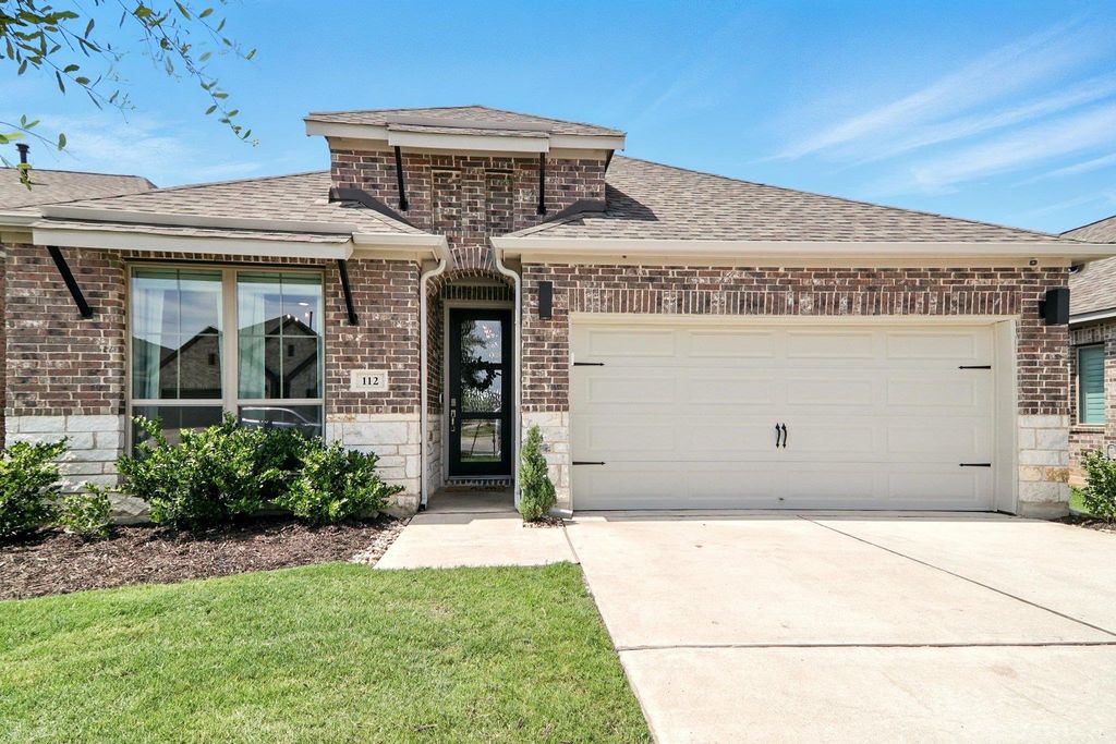 112 Rosemary CT, Bastrop, TX 78602