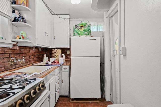 2021 Carey Court, Madison, WI 53704