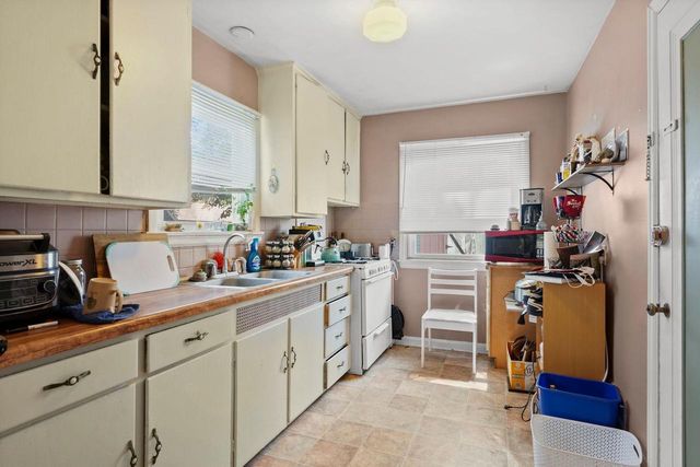 2021 Carey Court, Madison, WI 53704