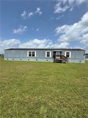 7405 New Church Cemetery Road, Hearne, TX 77859