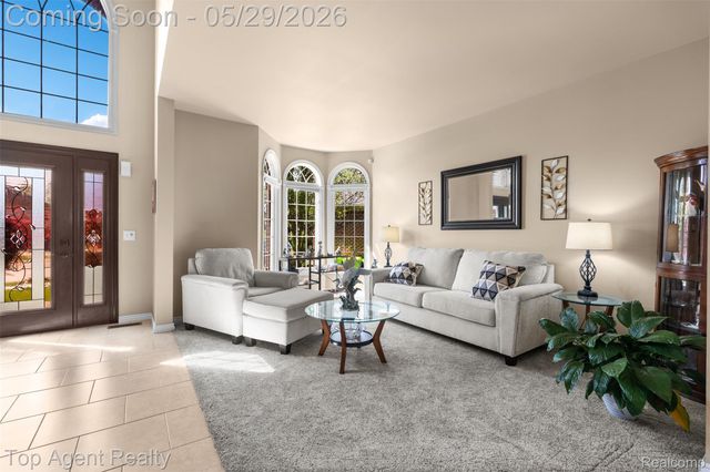 18775 Newbridge Drive, Macomb Township, MI 48044