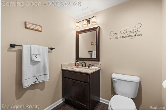 18775 Newbridge Drive, Macomb Township, MI 48044