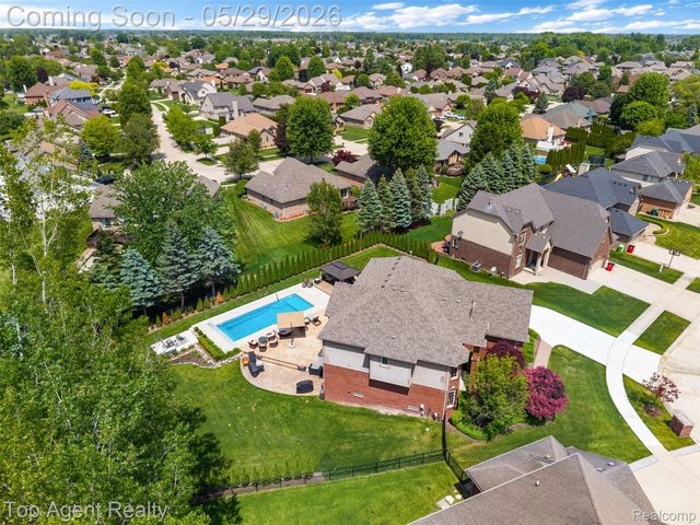 18775 Newbridge Drive, Macomb Township, MI 48044