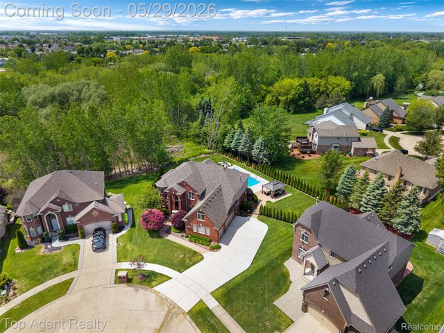 18775 Newbridge Drive, Macomb Township, MI 48044